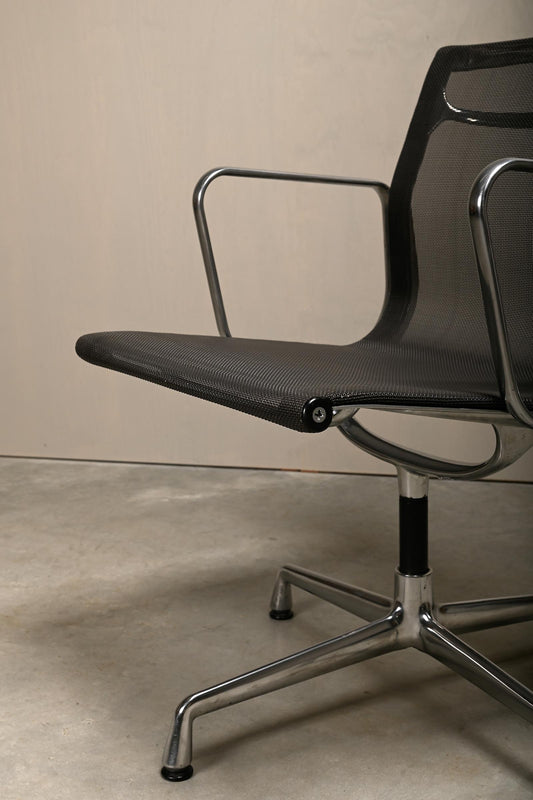 Eames Aluminum EA108 Dining Chairs Charcoal Netweave Mesh