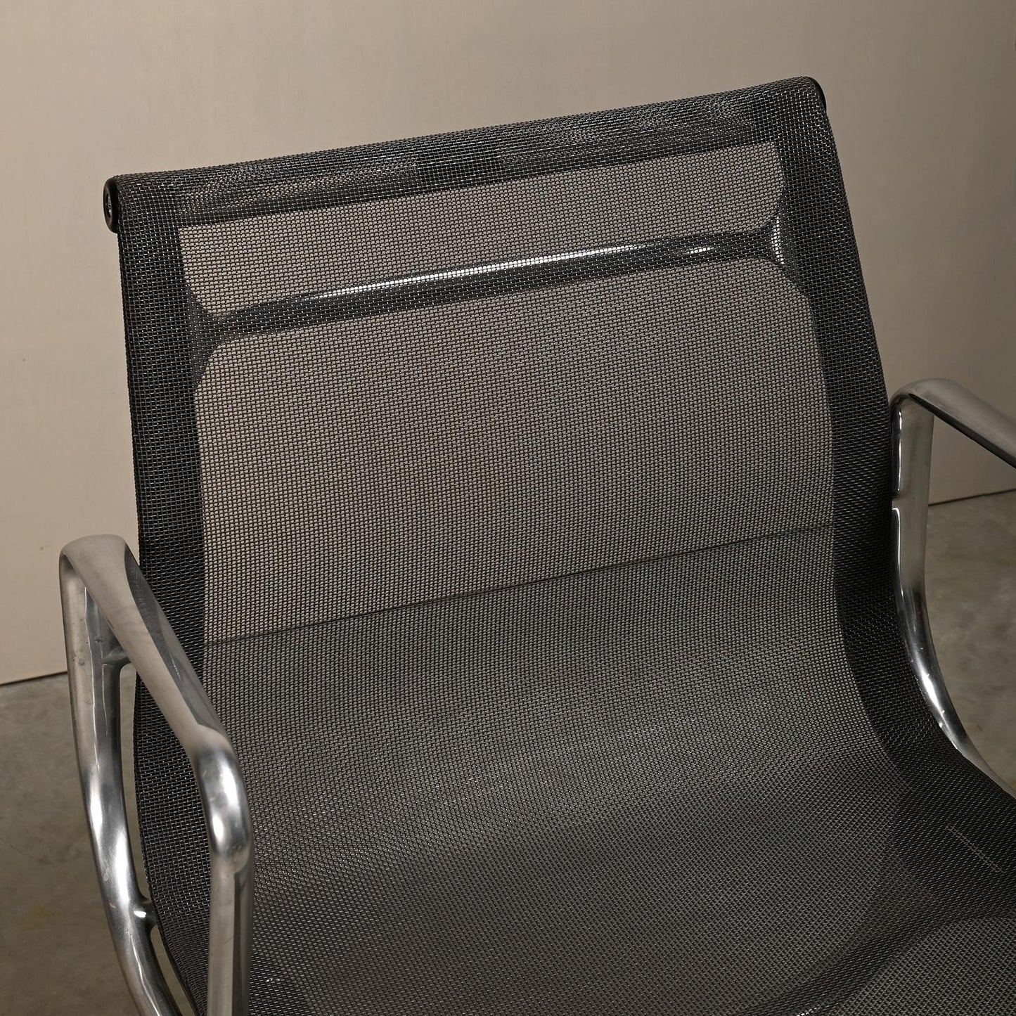 Eames Aluminum EA108 Dining Chairs Charcoal Netweave Mesh