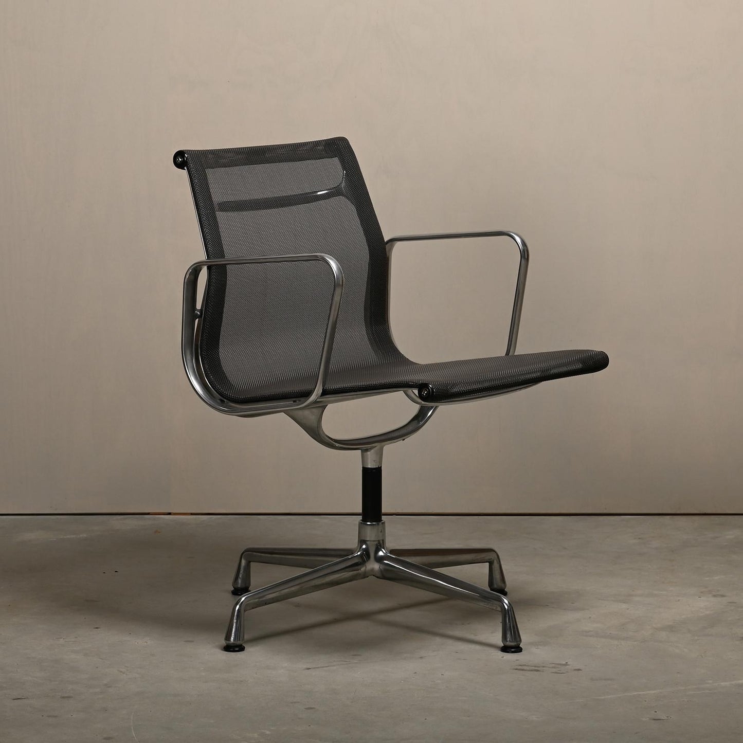 Eames Aluminum EA108 Dining Chairs Charcoal Netweave Mesh